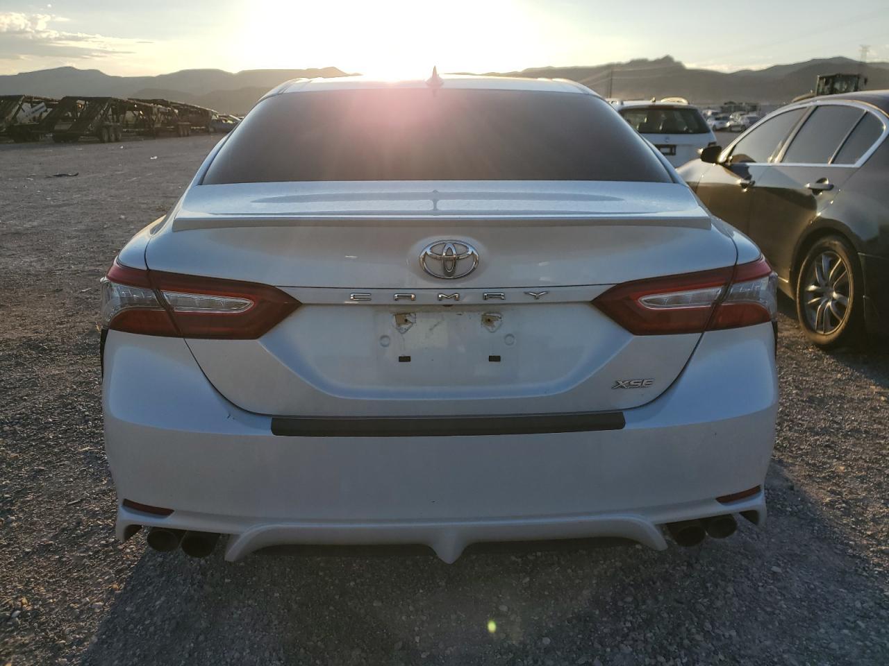 2019 TOYOTA CAMRY XSE - Фото 6