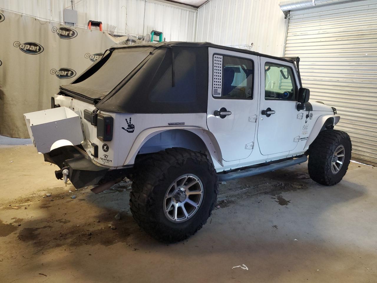 2014 JEEP WRANGLER U - Image 3