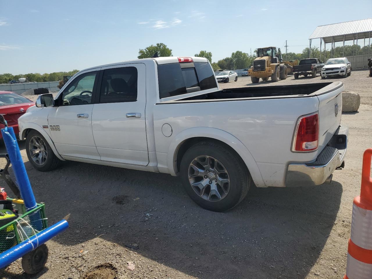 2015 RAM 1500 LARAM - Image 2