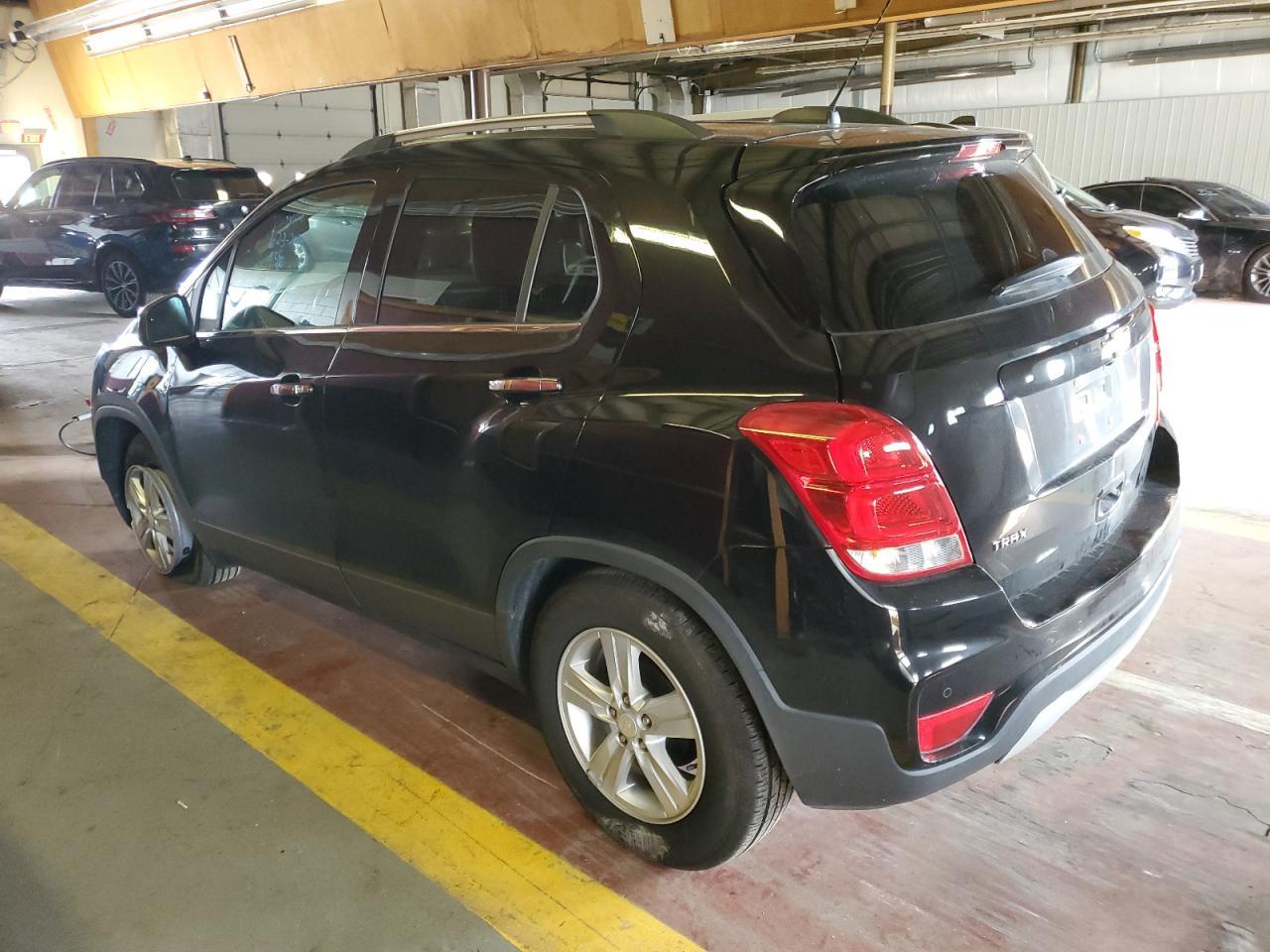 2019 CHEVROLET TRAX 1LT - Фото 2