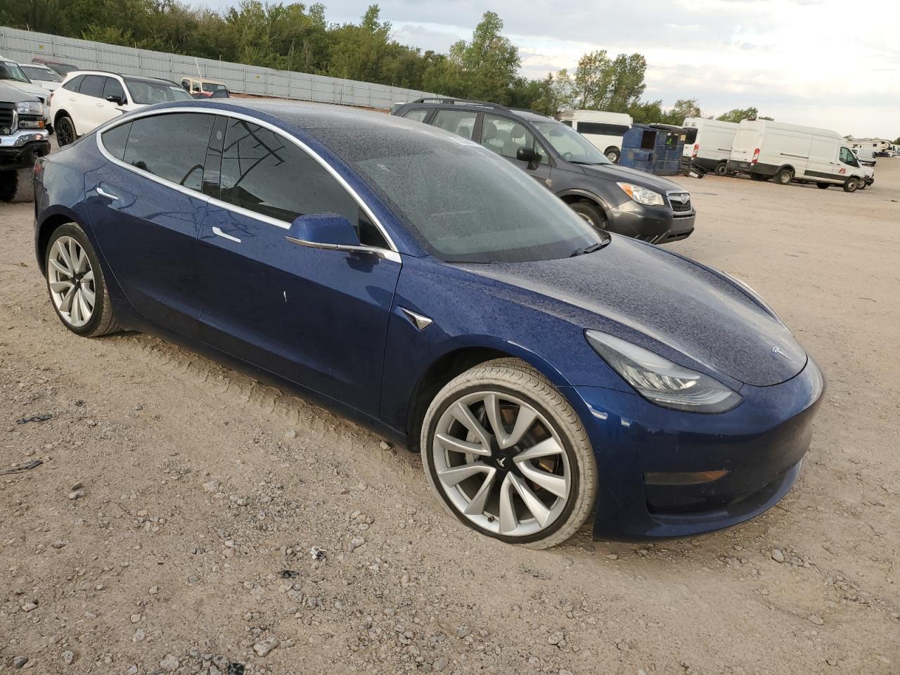 2019 TESLA MODEL 3 - Image 4