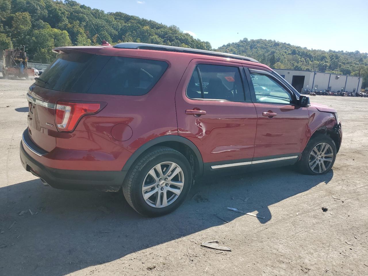 2018 FORD EXPLORER X - Фото 3