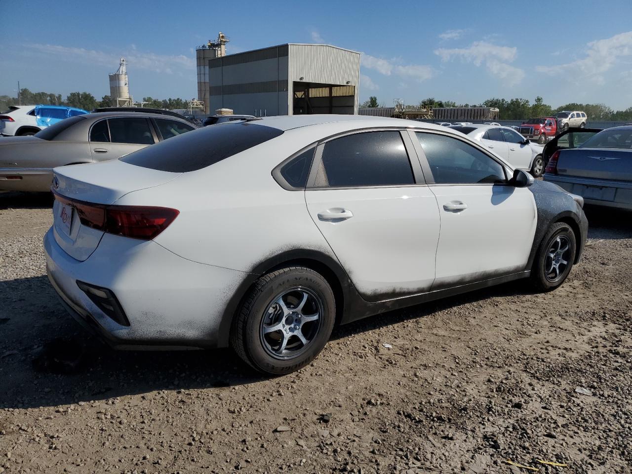 2021 KIA FORTE FE - Фото 3