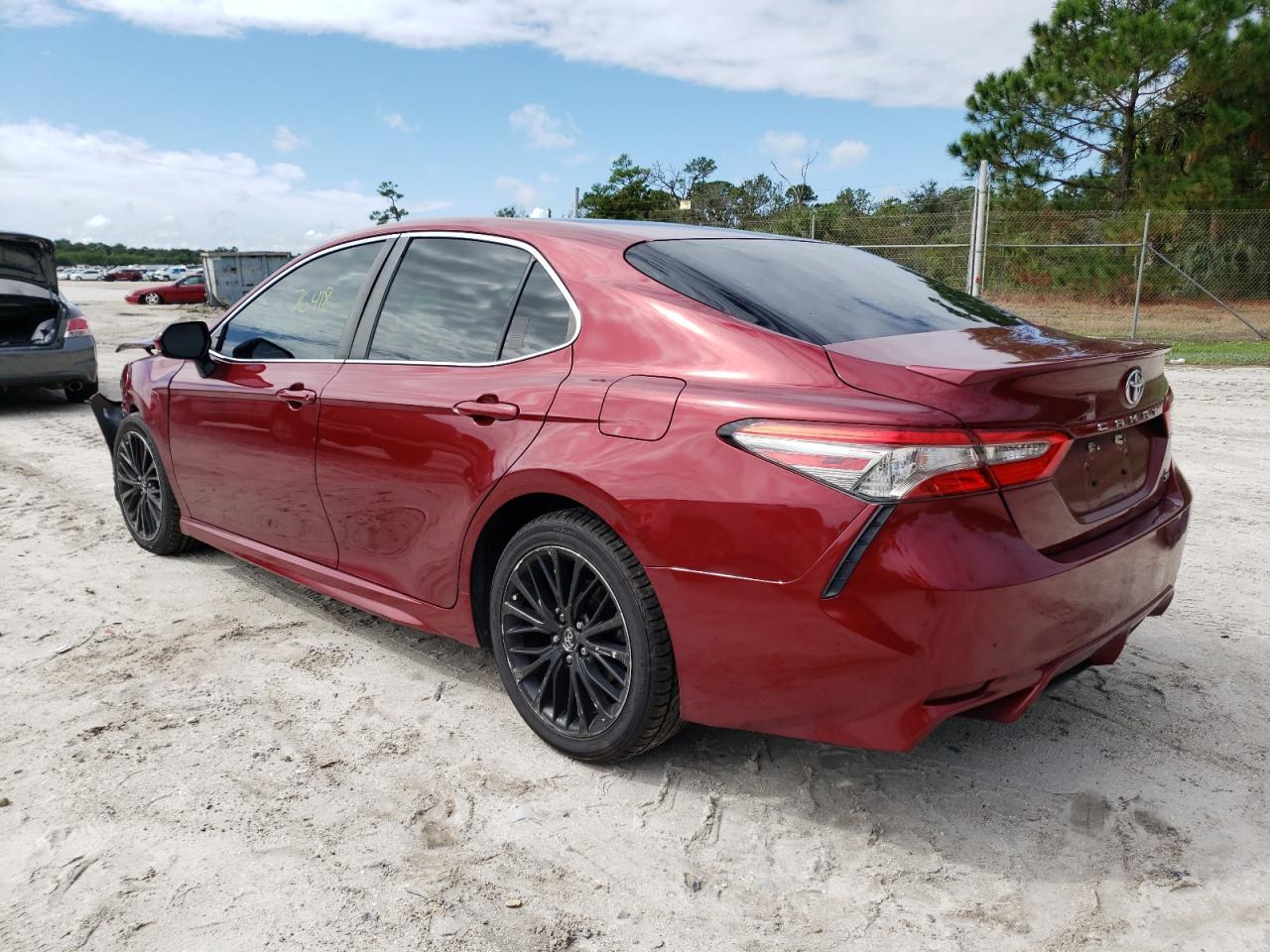 2018 TOYOTA CAMRY L - Фото 2