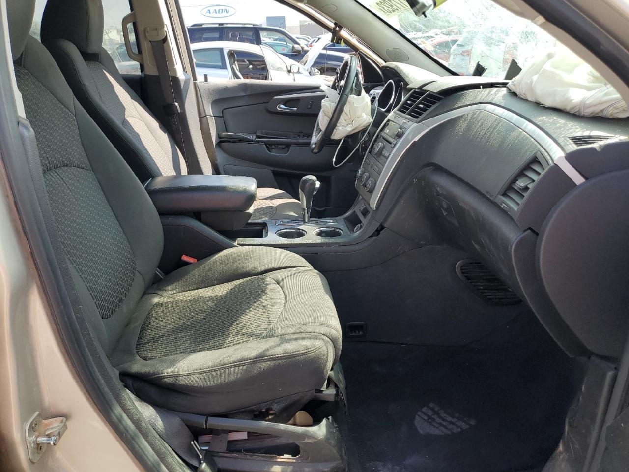 2012 CHEVROLET TRAVERSE L - Image 7