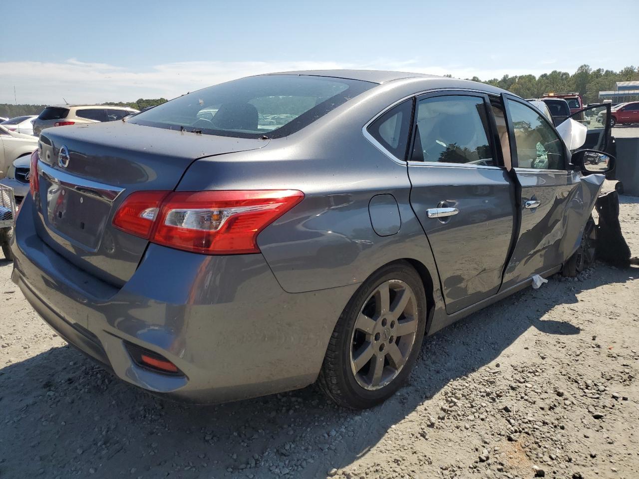 2018 NISSAN SENTRA S - Фото 3