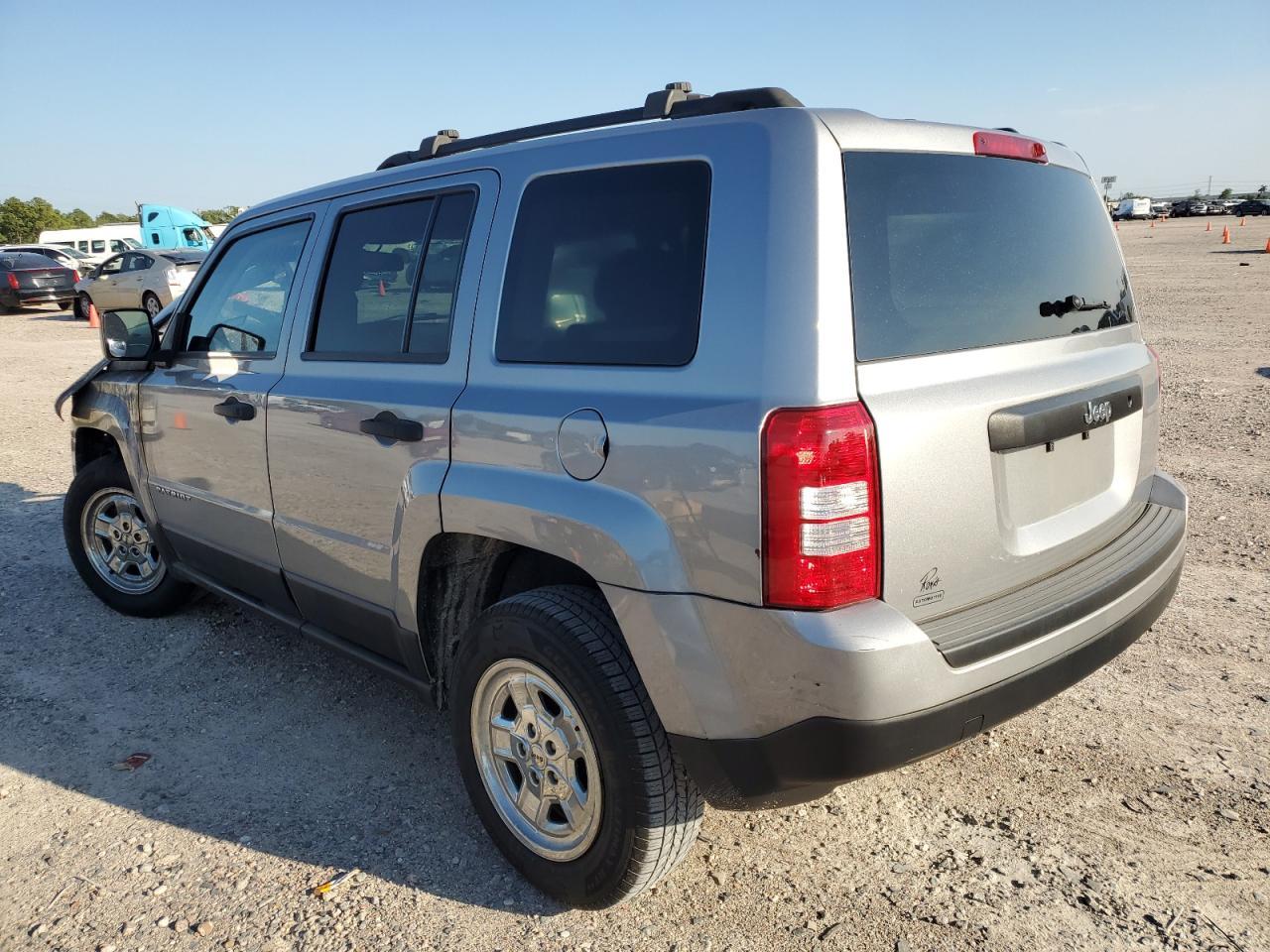 2015 JEEP PATRIOT SP - Фото 2