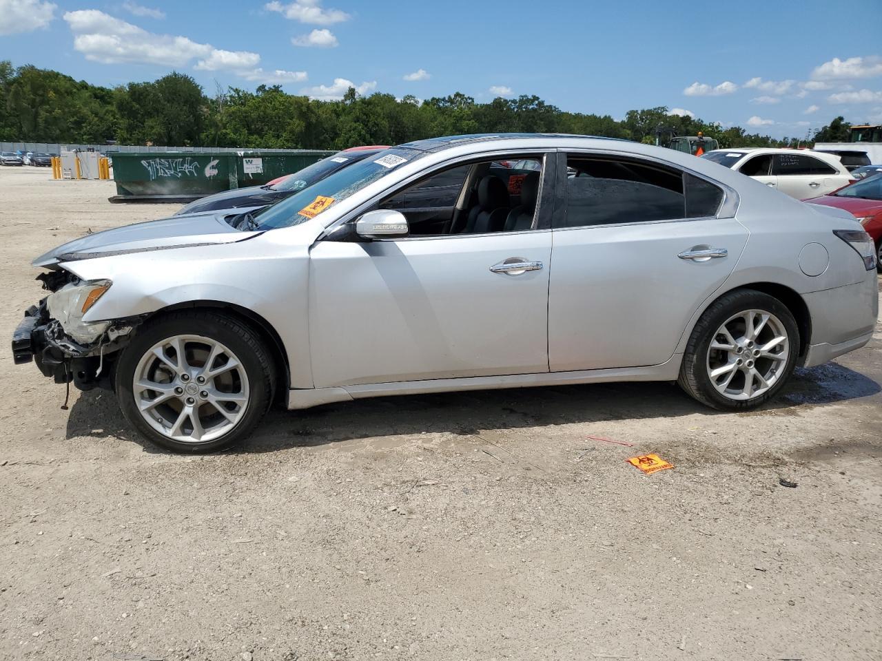 2014 NISSAN MAXIMA S