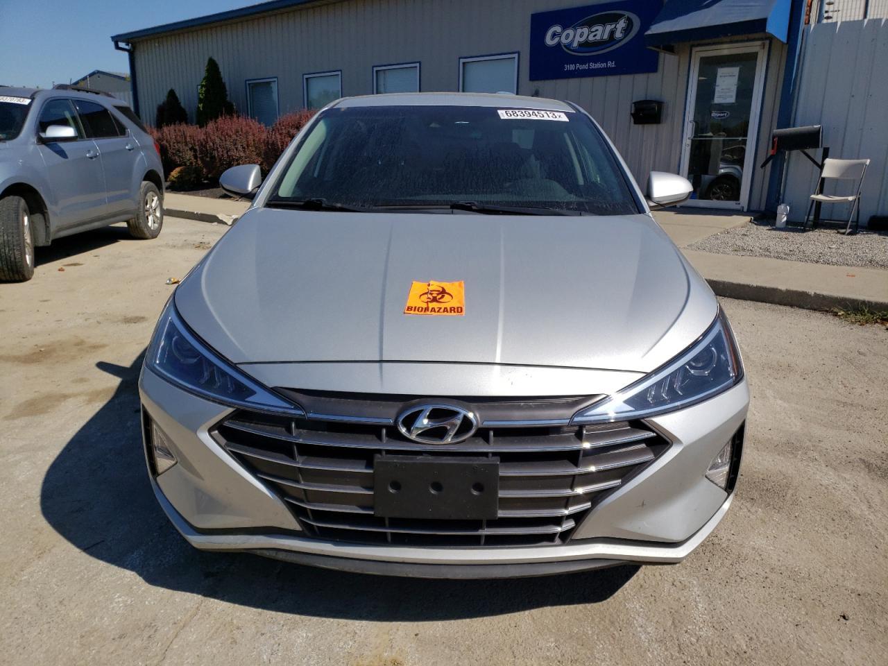 2019 HYUNDAI ELANTRA SE - Фото 5