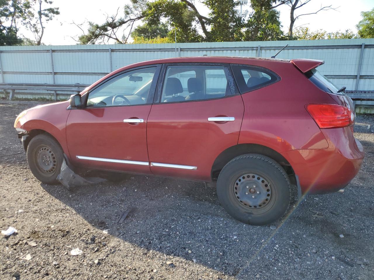 2013 NISSAN ROGUE S - Image 2