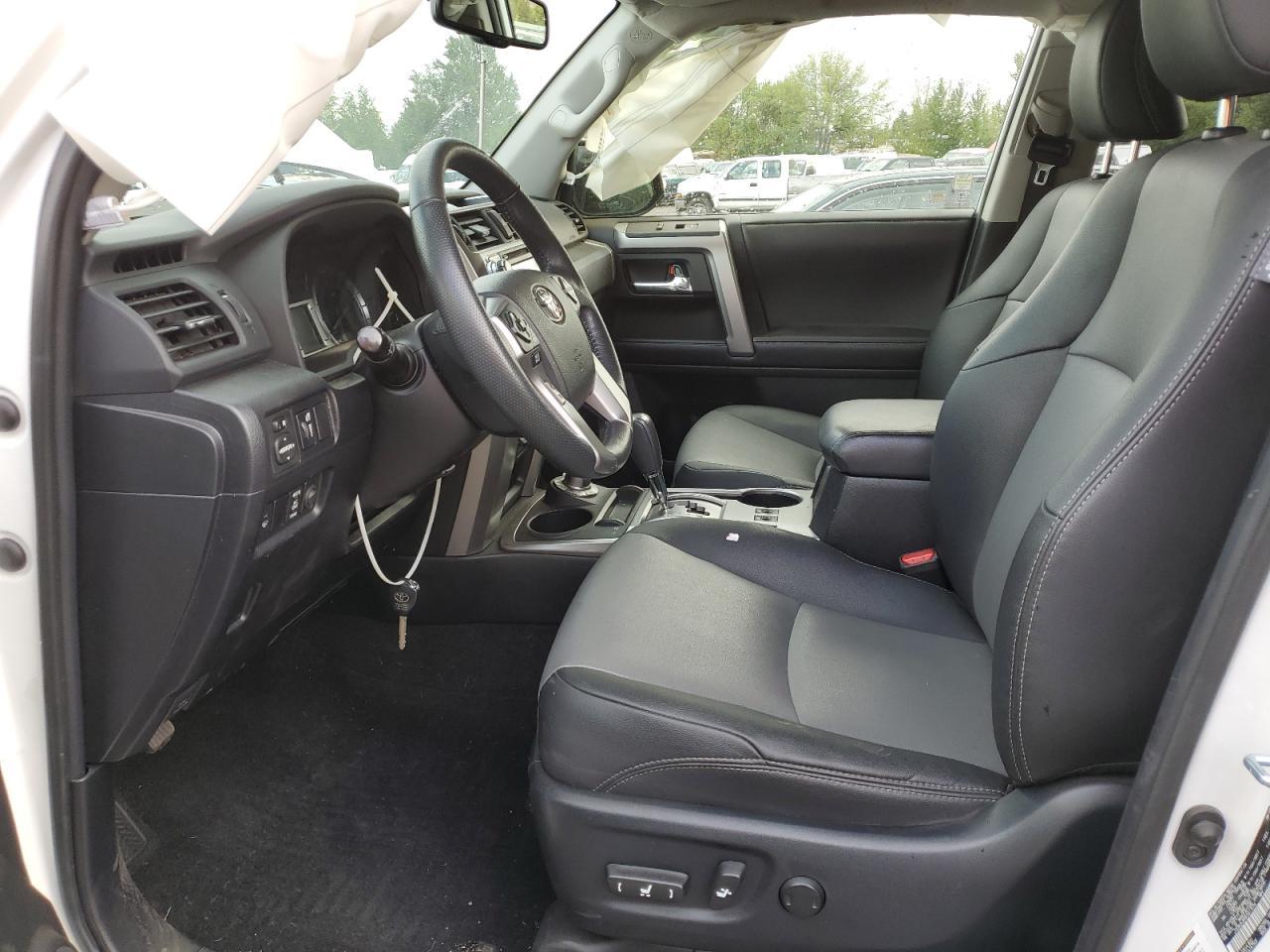2019 TOYOTA 4RUNNER SR - Фото 7