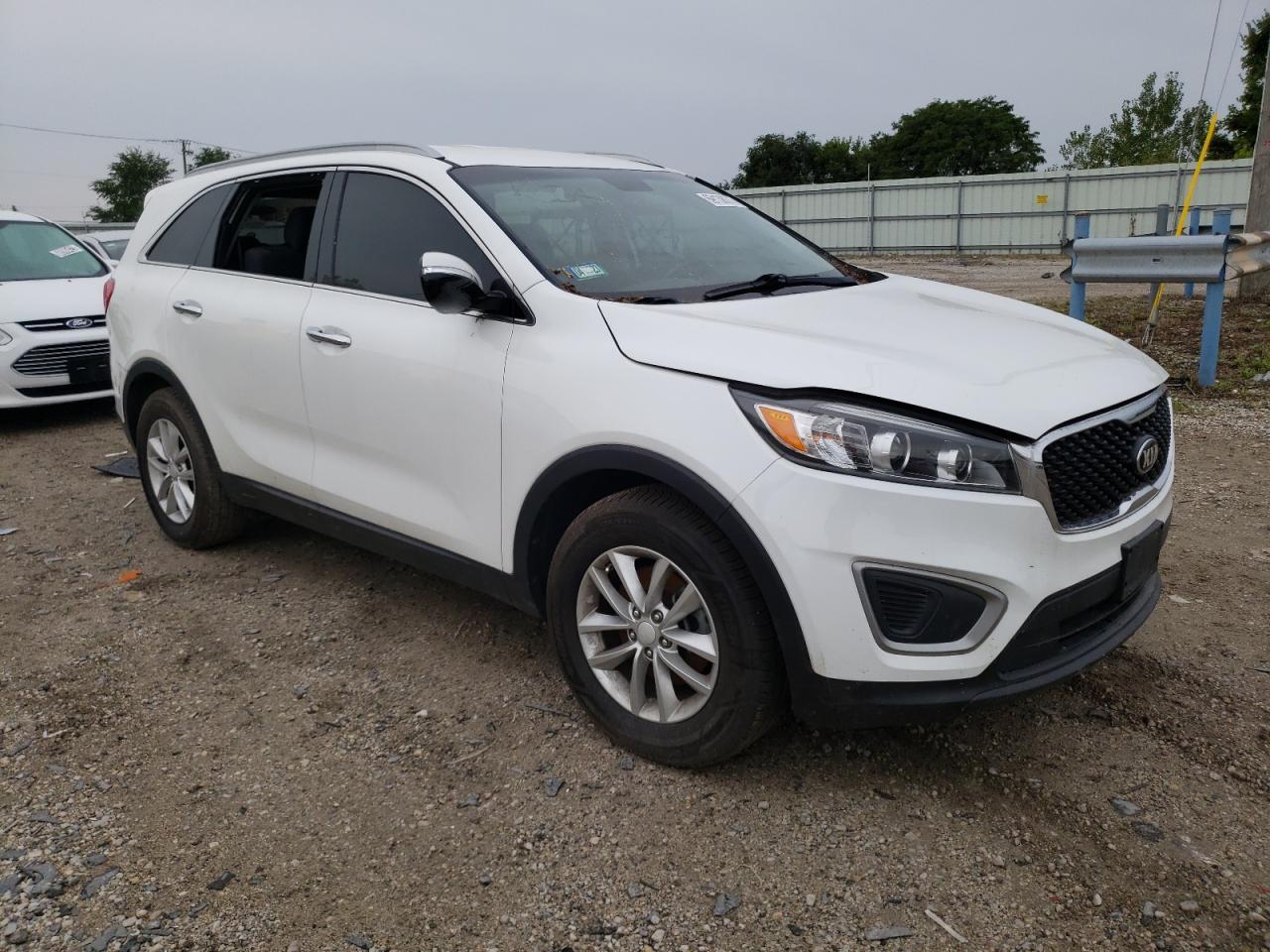 2016 KIA SORENTO LX - Image 4