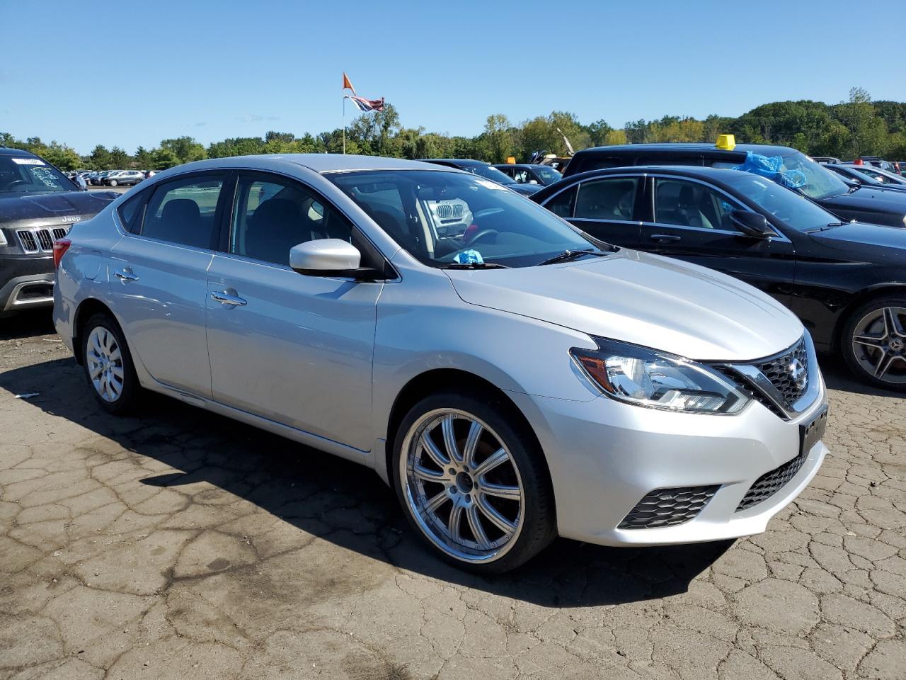 2016 NISSAN SENTRA S - Фото 4