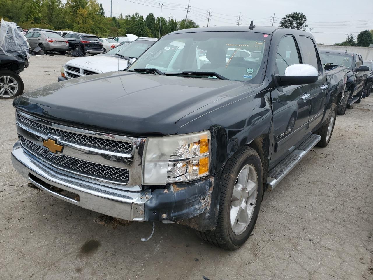 2013 CHEVROLET SILVERADO car image