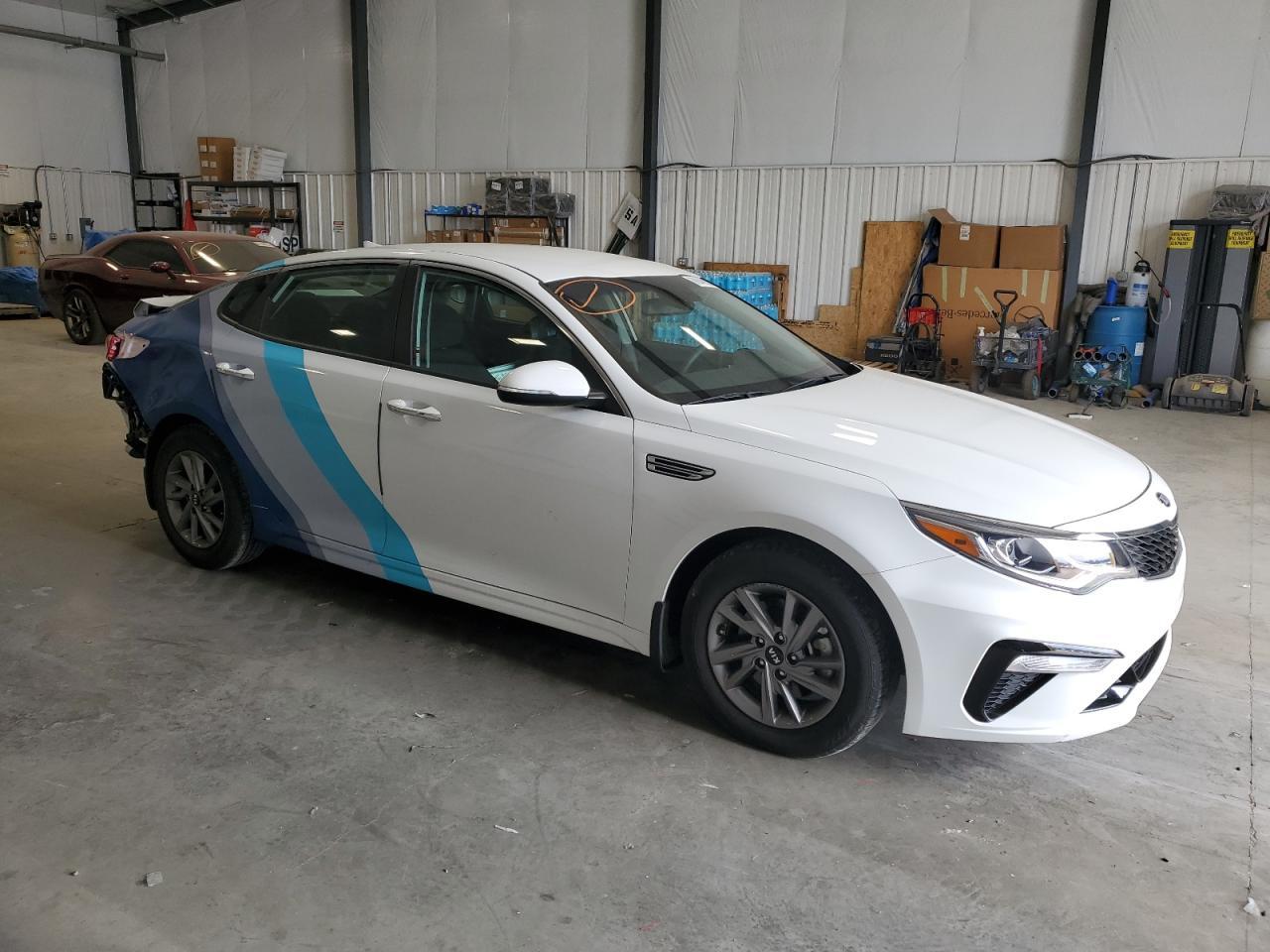 2020 KIA OPTIMA LX - Image 4