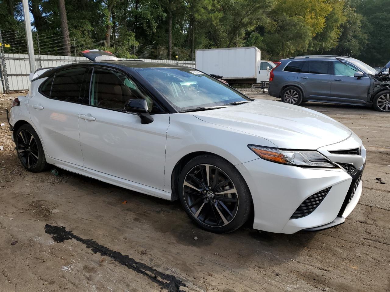 2019 TOYOTA CAMRY XSE - Image 4