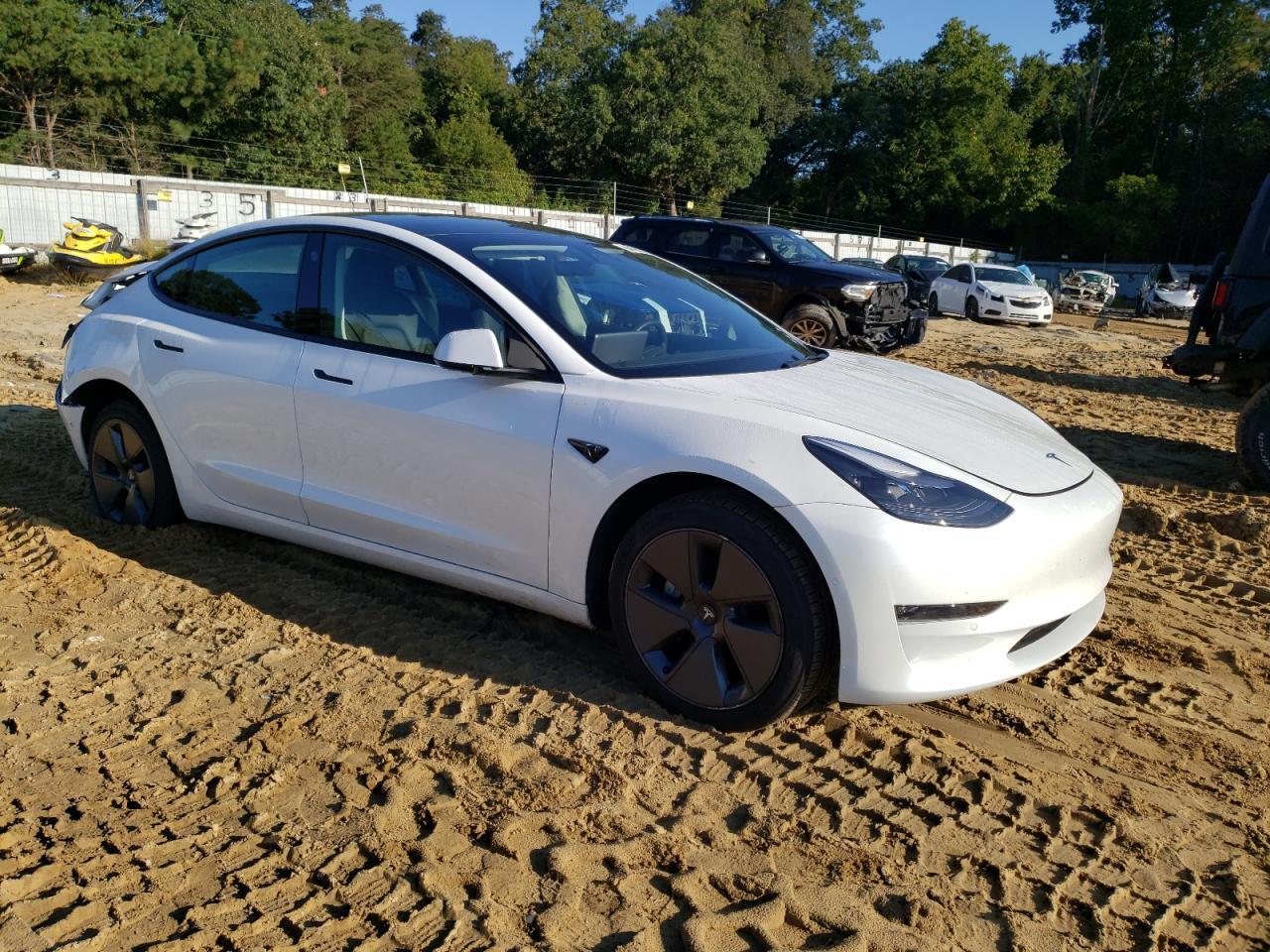 2022 TESLA MODEL 3 - Фото 4