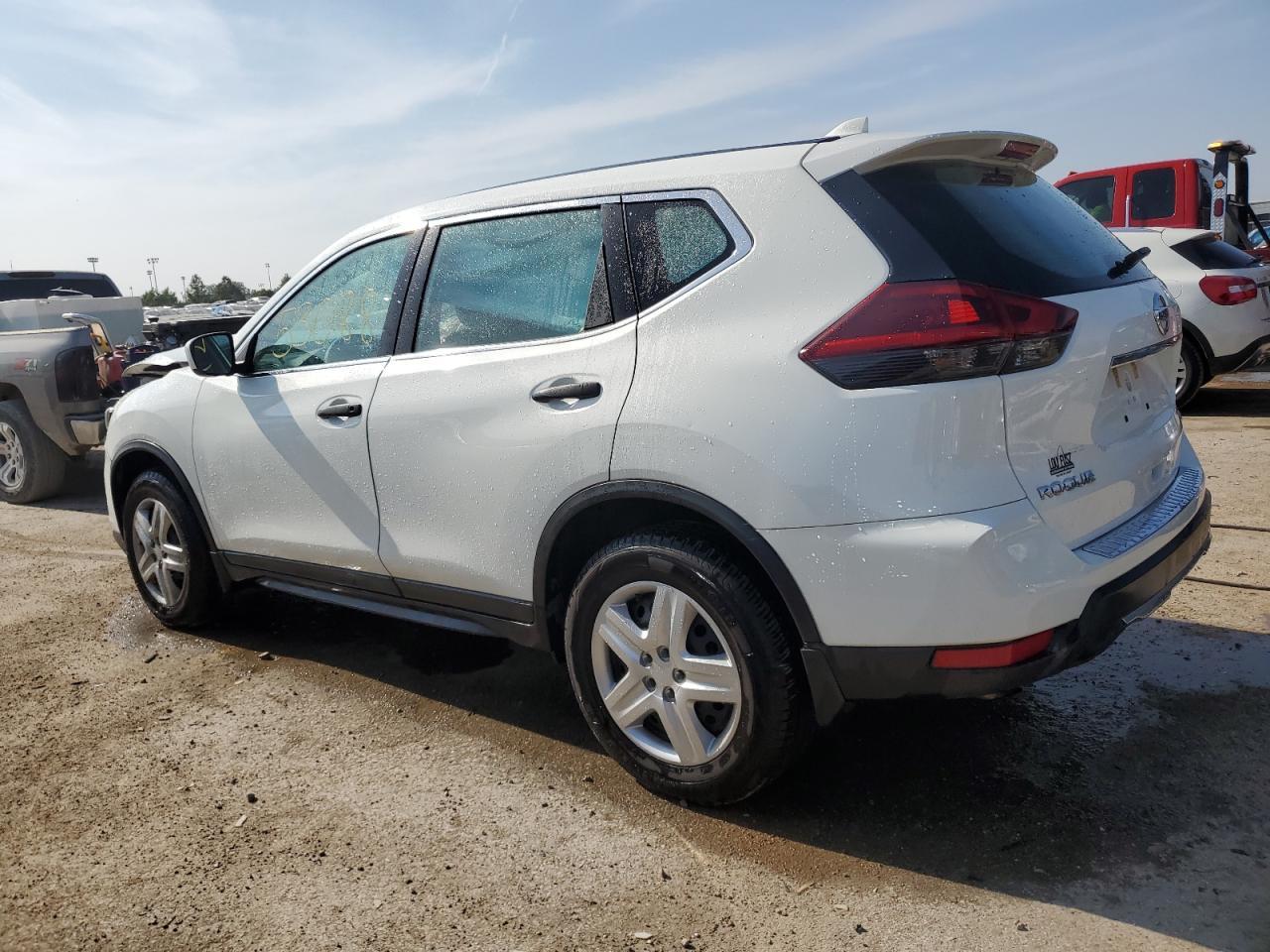 2018 NISSAN ROGUE S - Фото 2