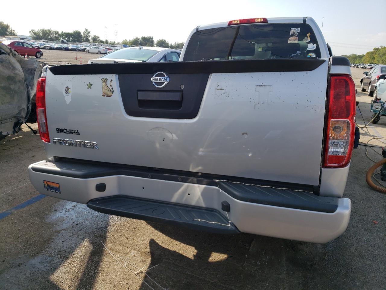 2019 NISSAN FRONTIER S - Image 6
