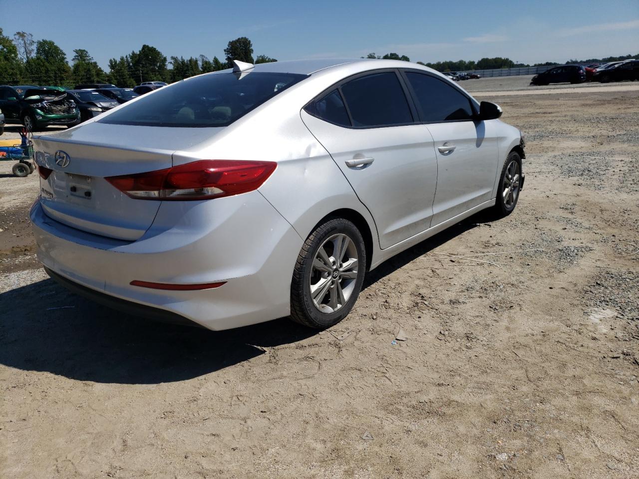 2018 HYUNDAI ELANTRA SE - Image 3