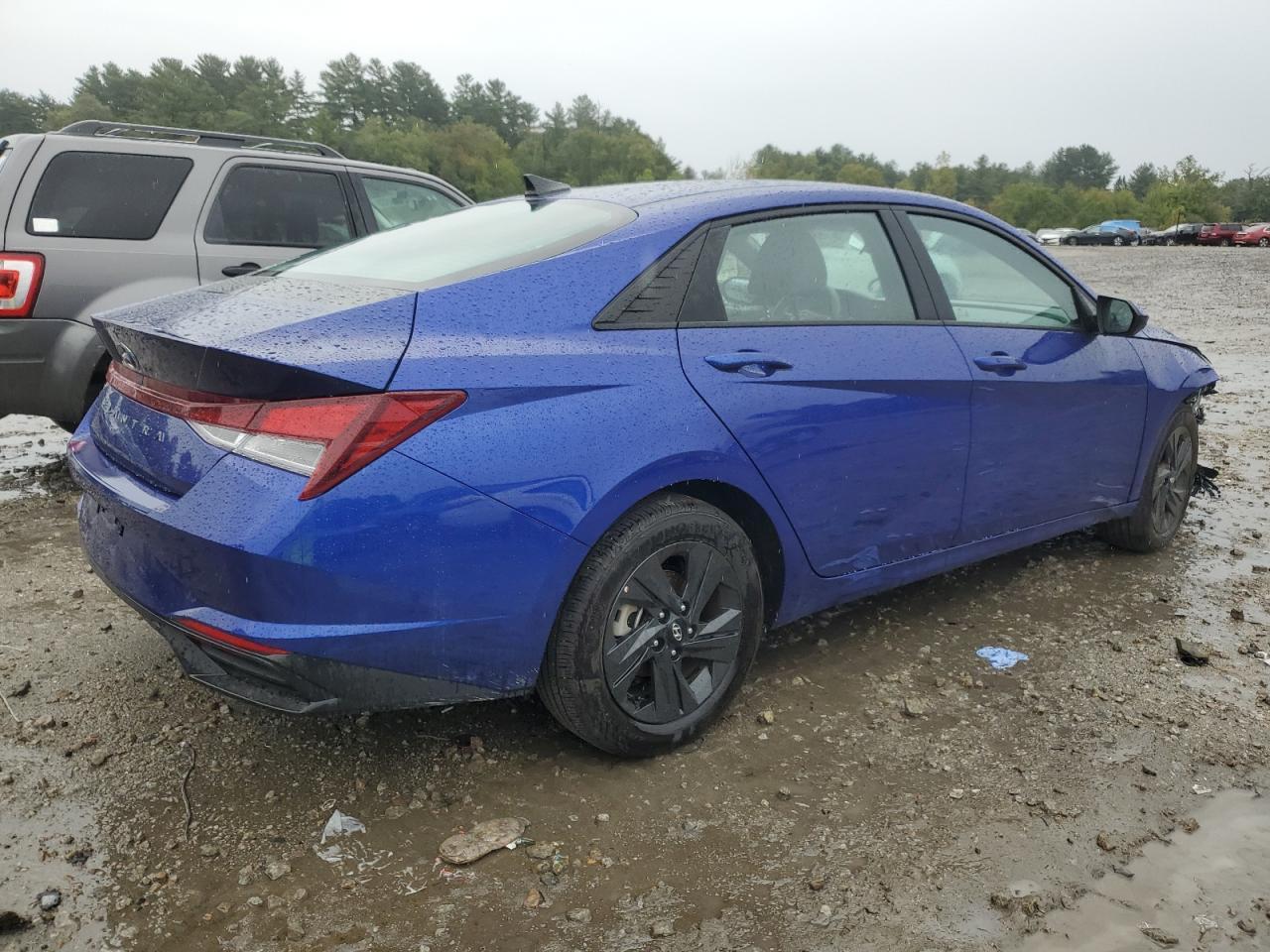 2023 HYUNDAI ELANTRA SE - Image 3