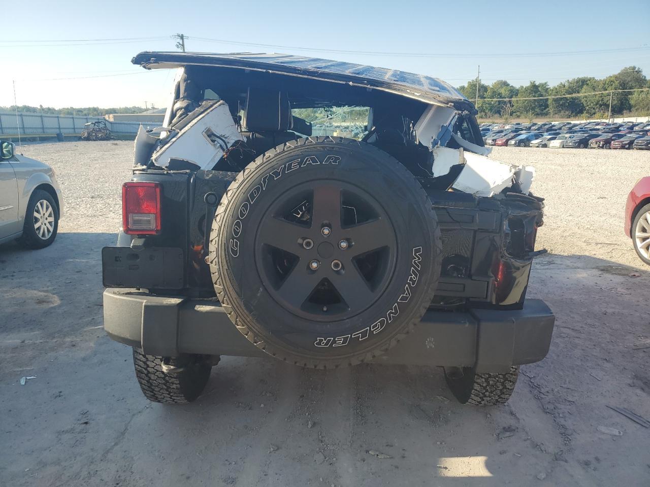2015 JEEP WRANGLER U - Фото 6