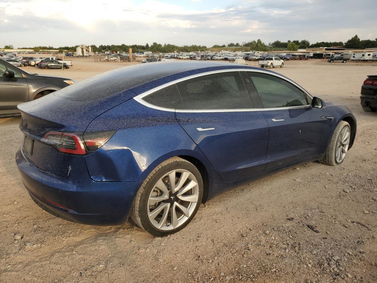 2019 TESLA MODEL 3 - Image 3