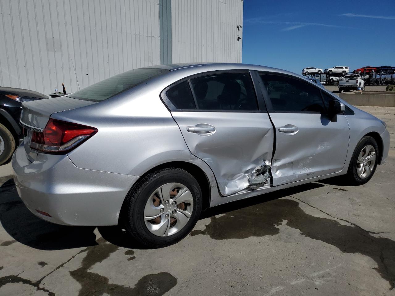 2015 HONDA CIVIC LX - Фото 3