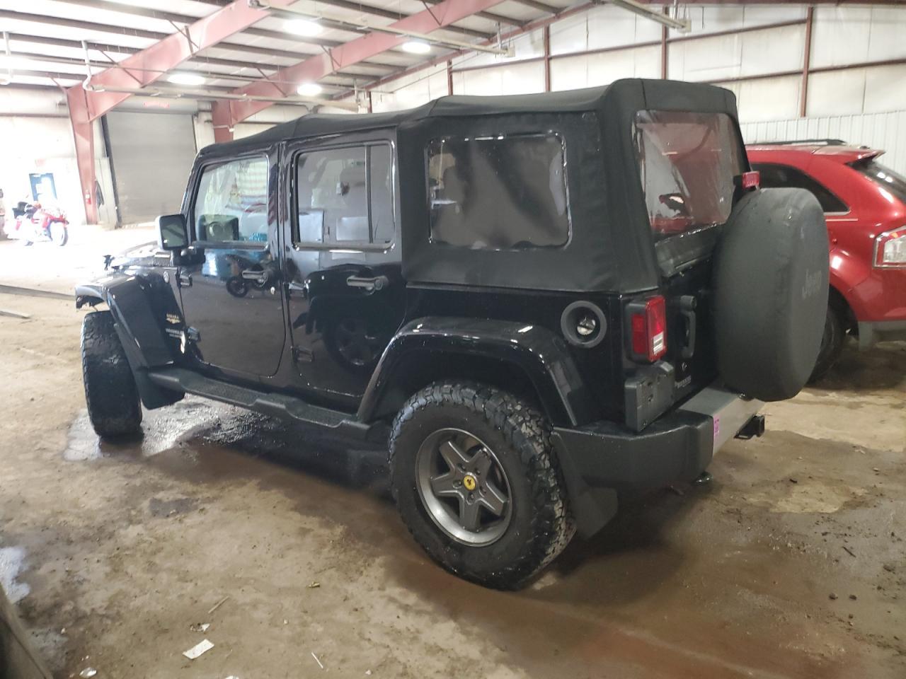 2012 JEEP WRANGLER U - Image 2