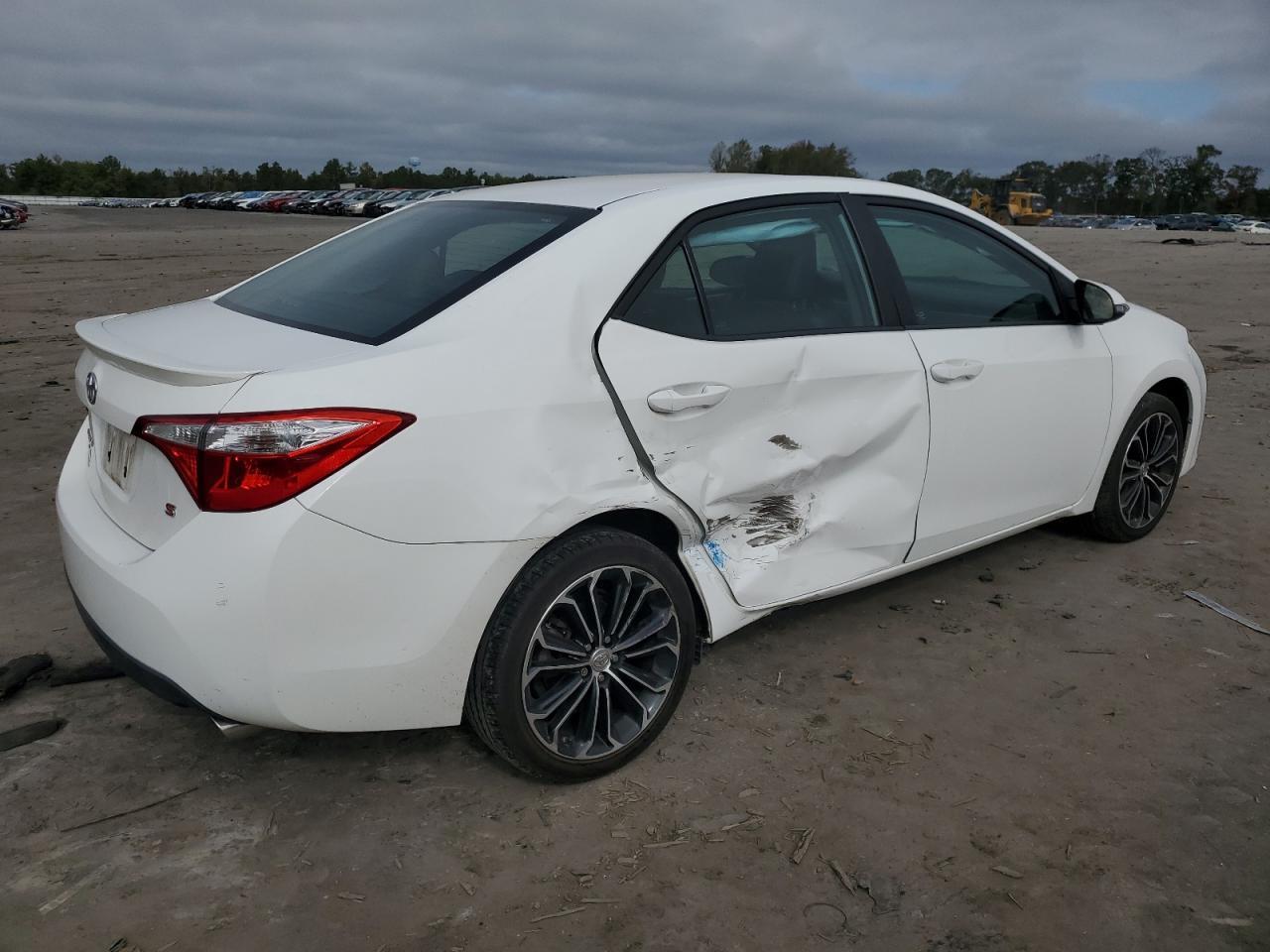 2016 TOYOTA COROLLA L - Image 3