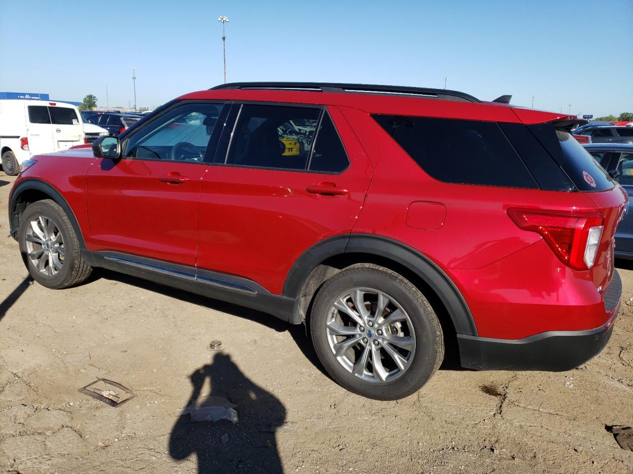 2022 FORD EXPLORER X - Image 2