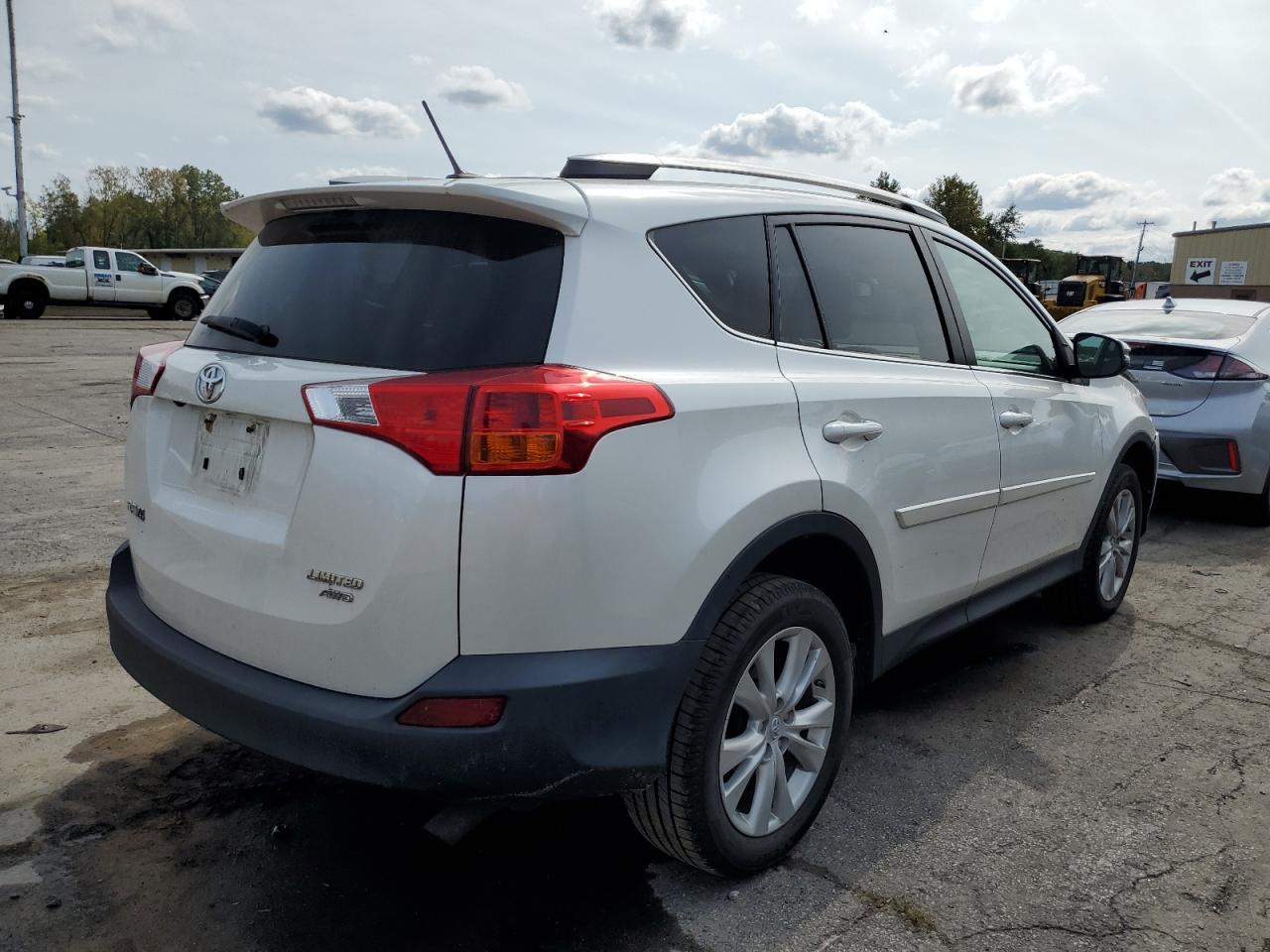 2013 TOYOTA RAV4 LIMIT - Фото 3