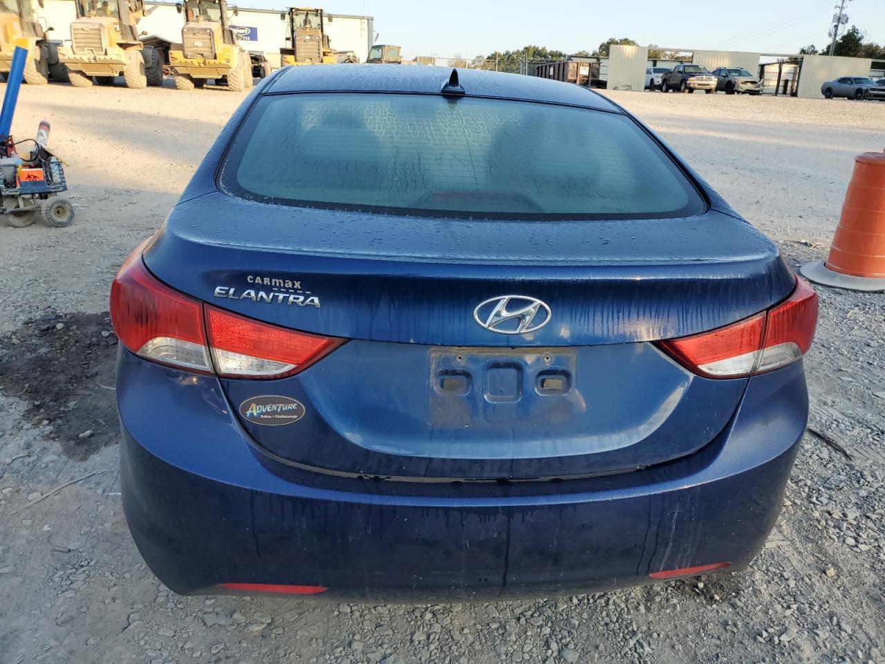 2013 HYUNDAI ELANTRA GL - Фото 6