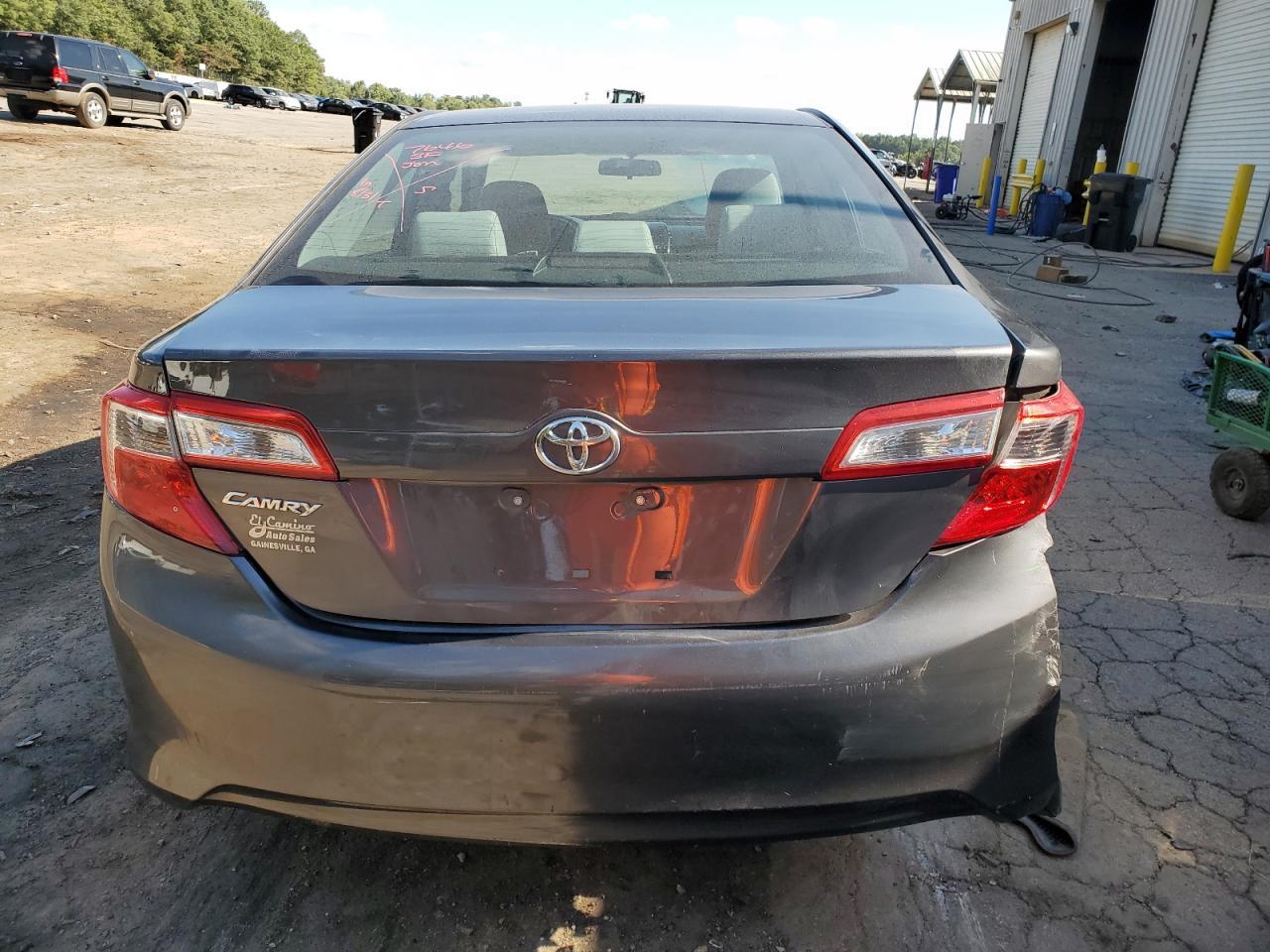 2014 TOYOTA CAMRY L - Image 6