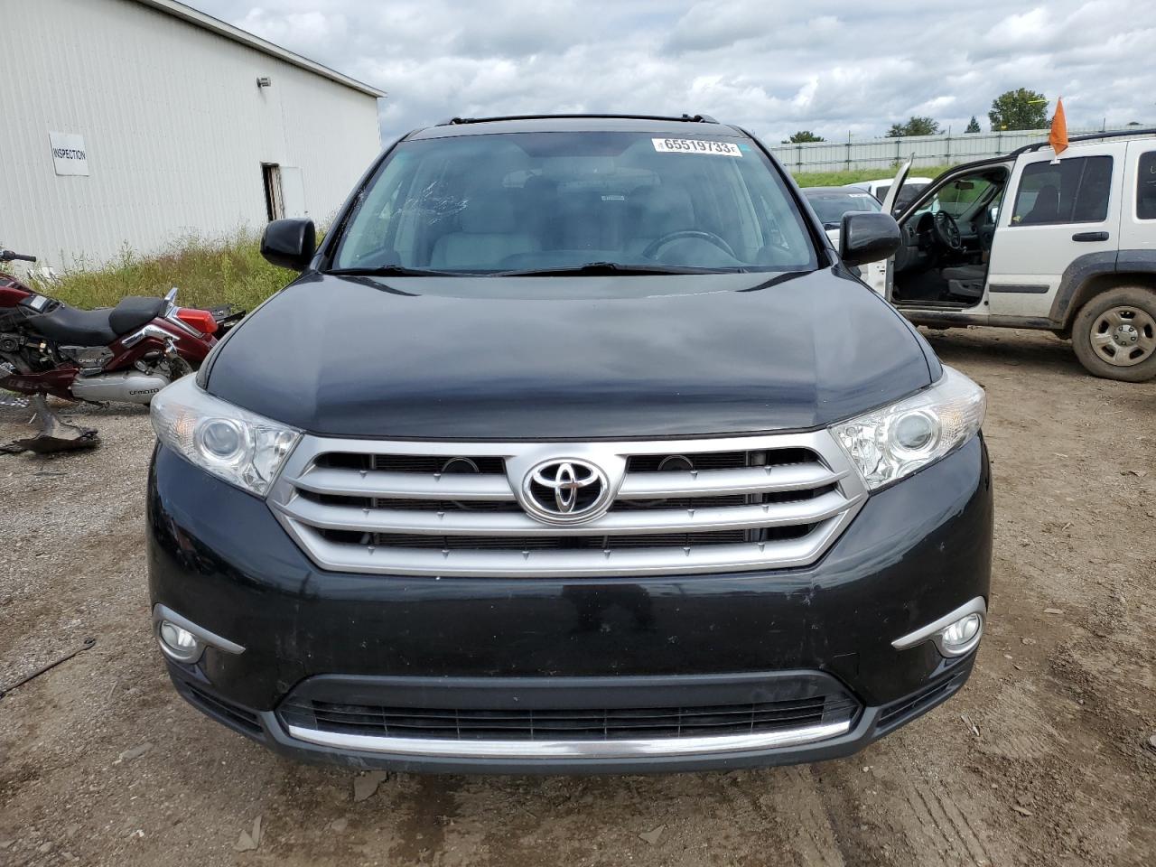 2011 TOYOTA HIGHLANDER - Фото 5