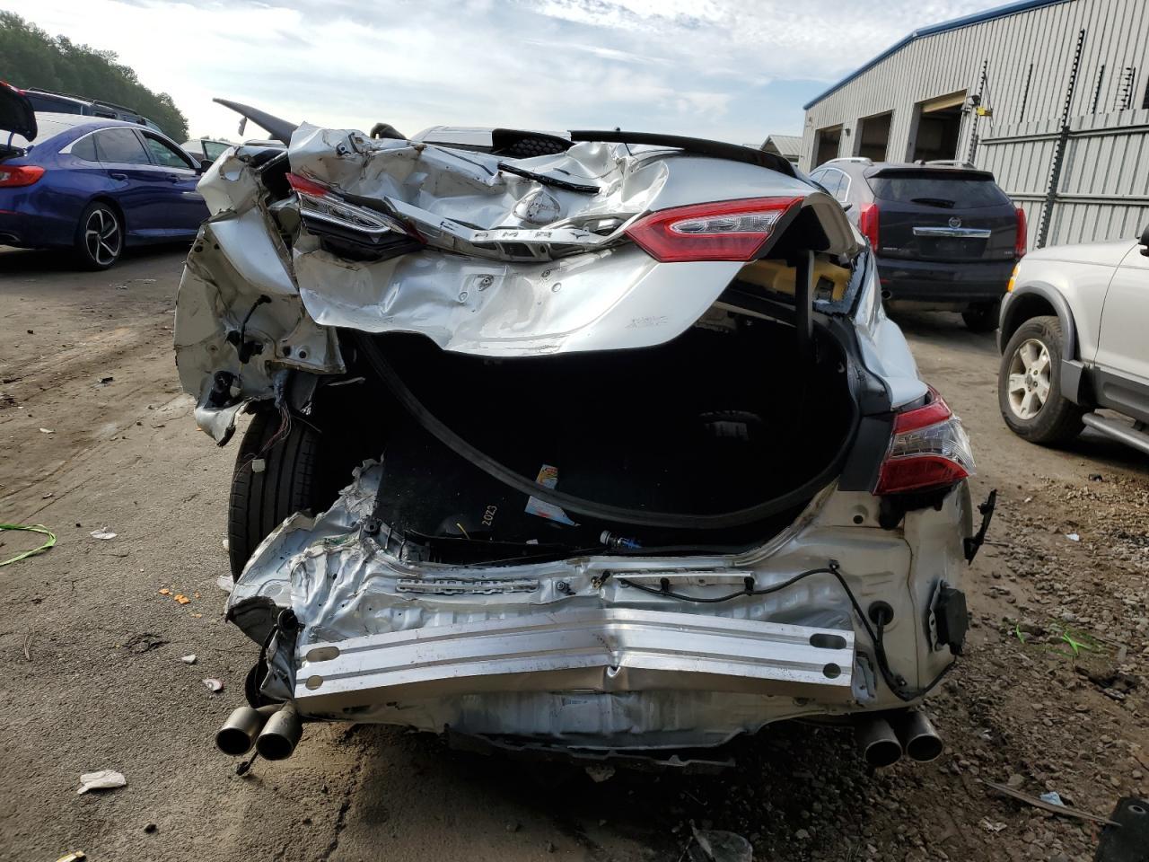 2019 TOYOTA CAMRY XSE - Image 6