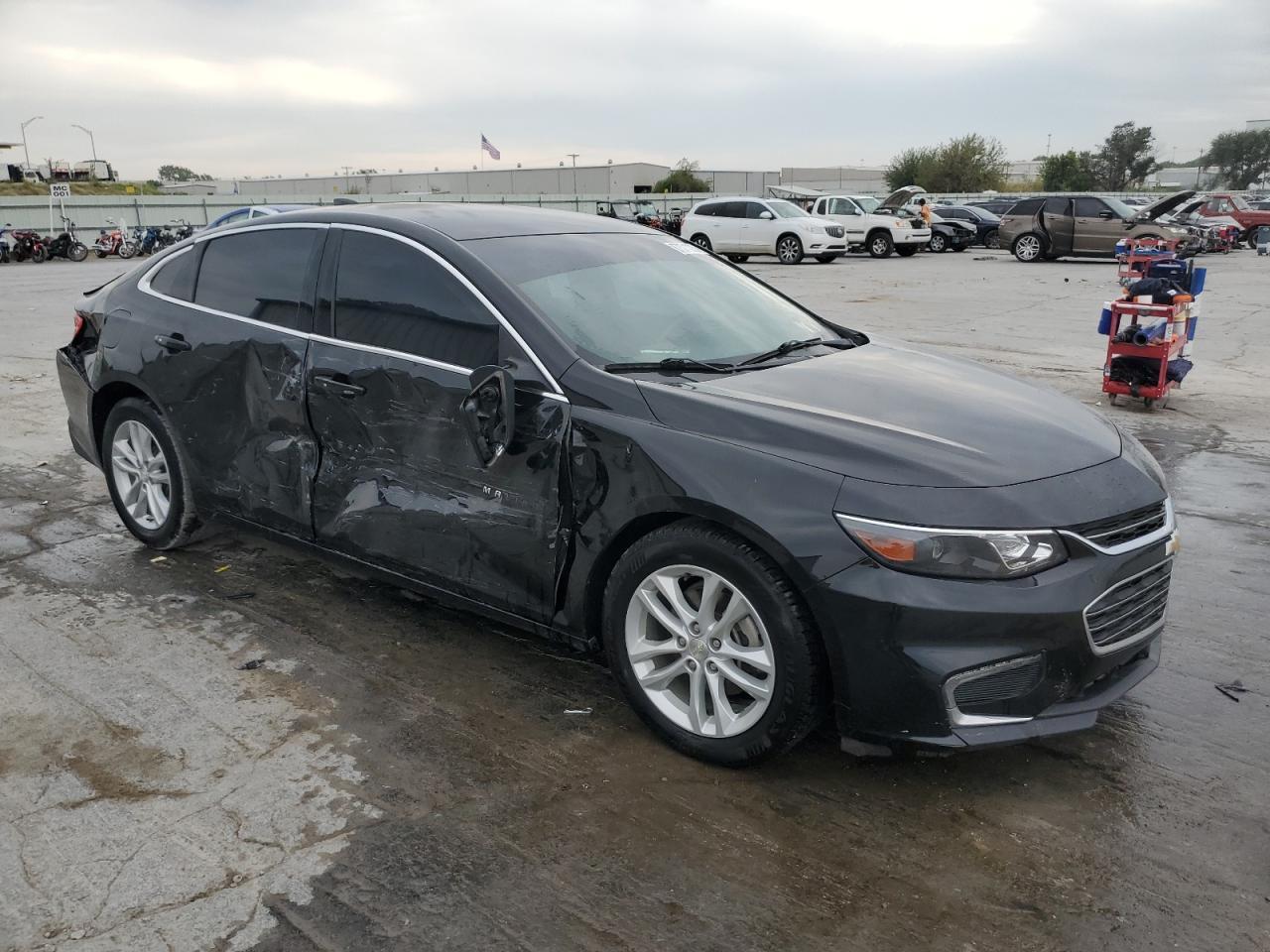 2017 CHEVROLET MALIBU LT - Image 4