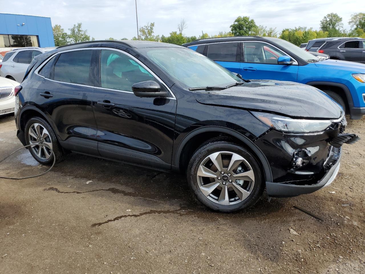 2023 FORD ESCAPE PLA - Фото 4