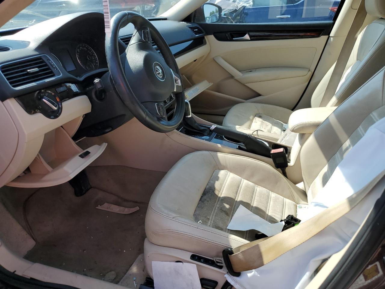 2014 VOLKSWAGEN PASSAT SEL - Фото 7