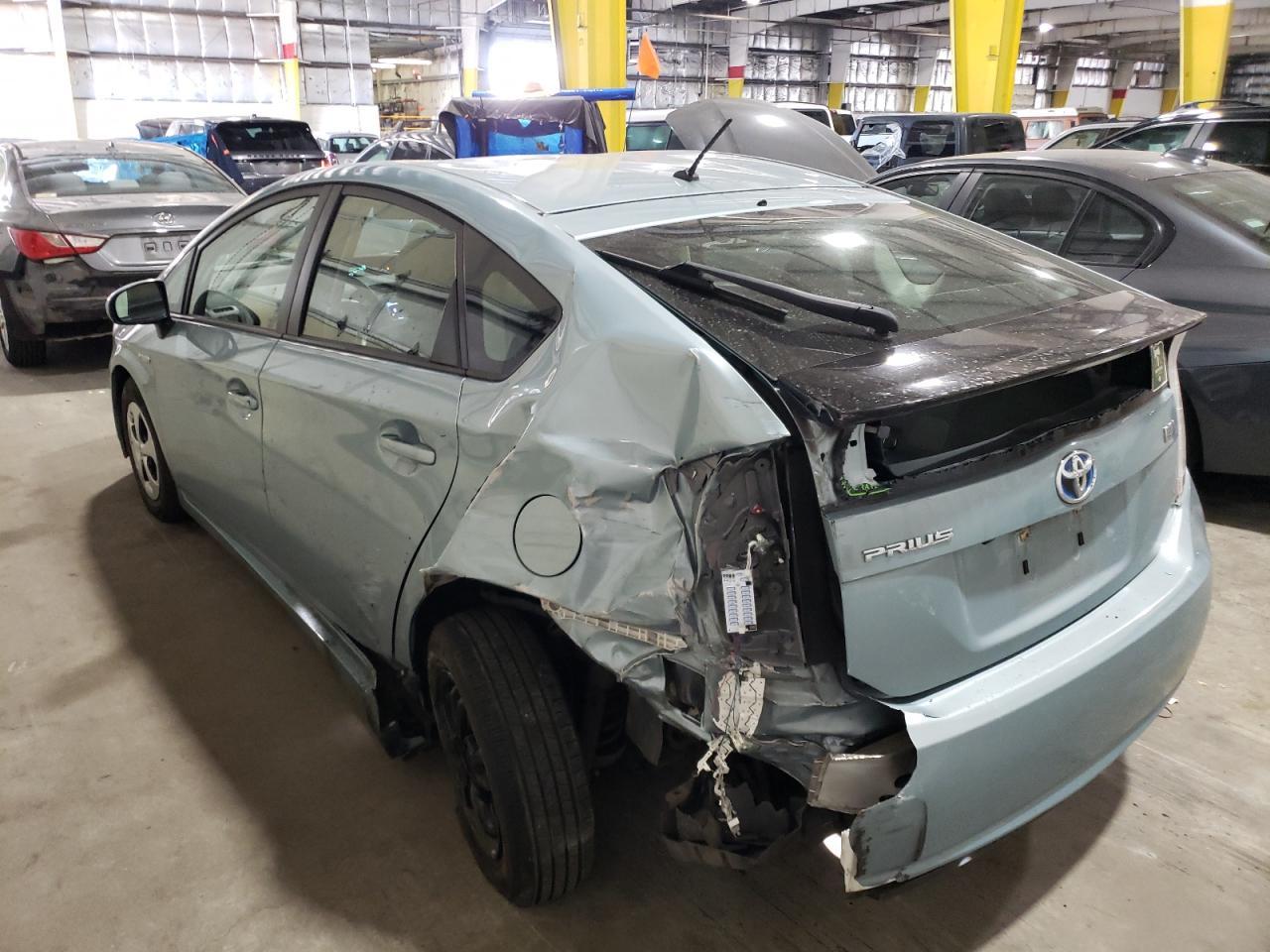 2015 TOYOTA PRIUS - Image 2