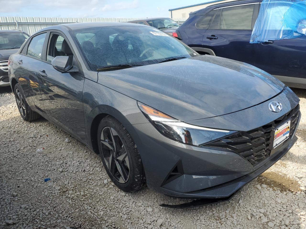2023 HYUNDAI ELANTRA SE - Фото 4