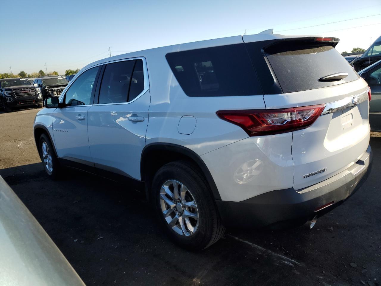2018 CHEVROLET TRAVERSE L - Image 2