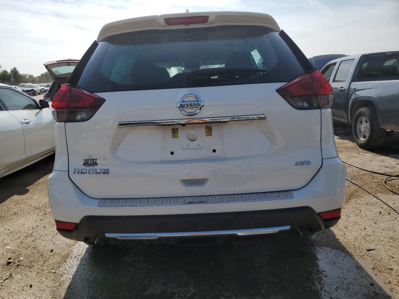 2018 NISSAN ROGUE S - Фото 6