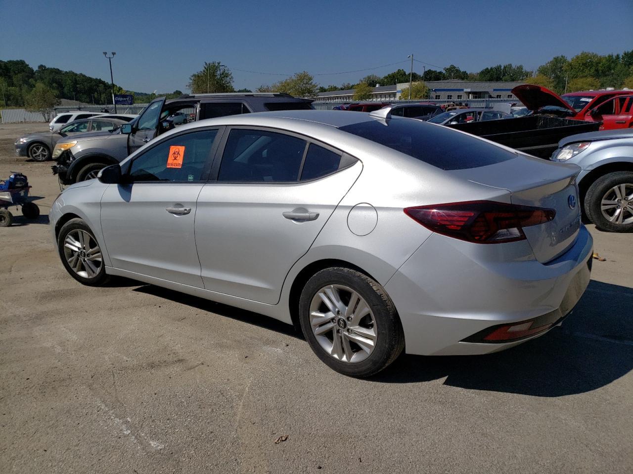 2019 HYUNDAI ELANTRA SE - Фото 2