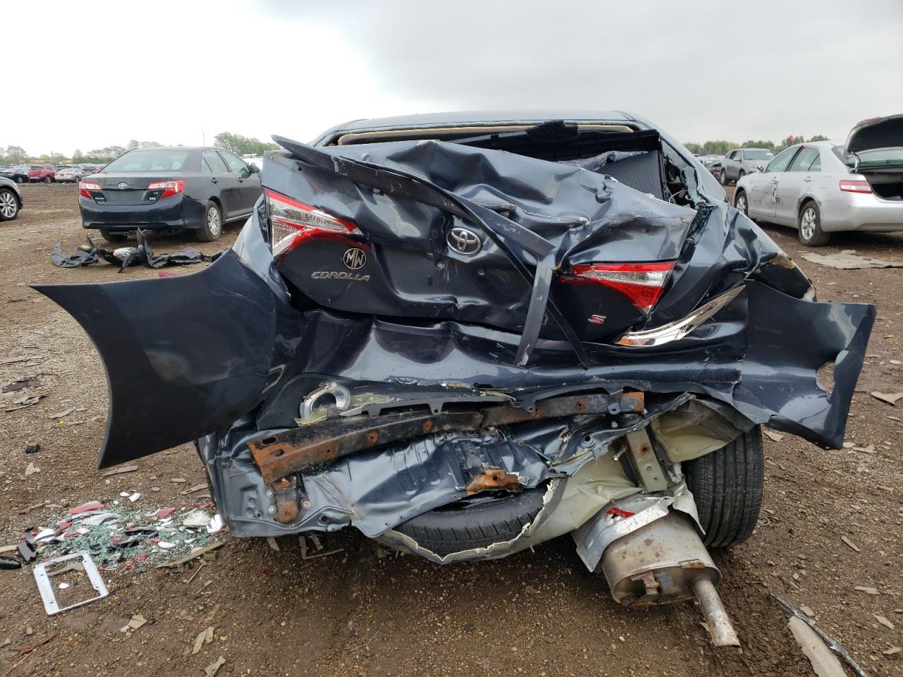 2014 TOYOTA COROLLA L - Фото 6