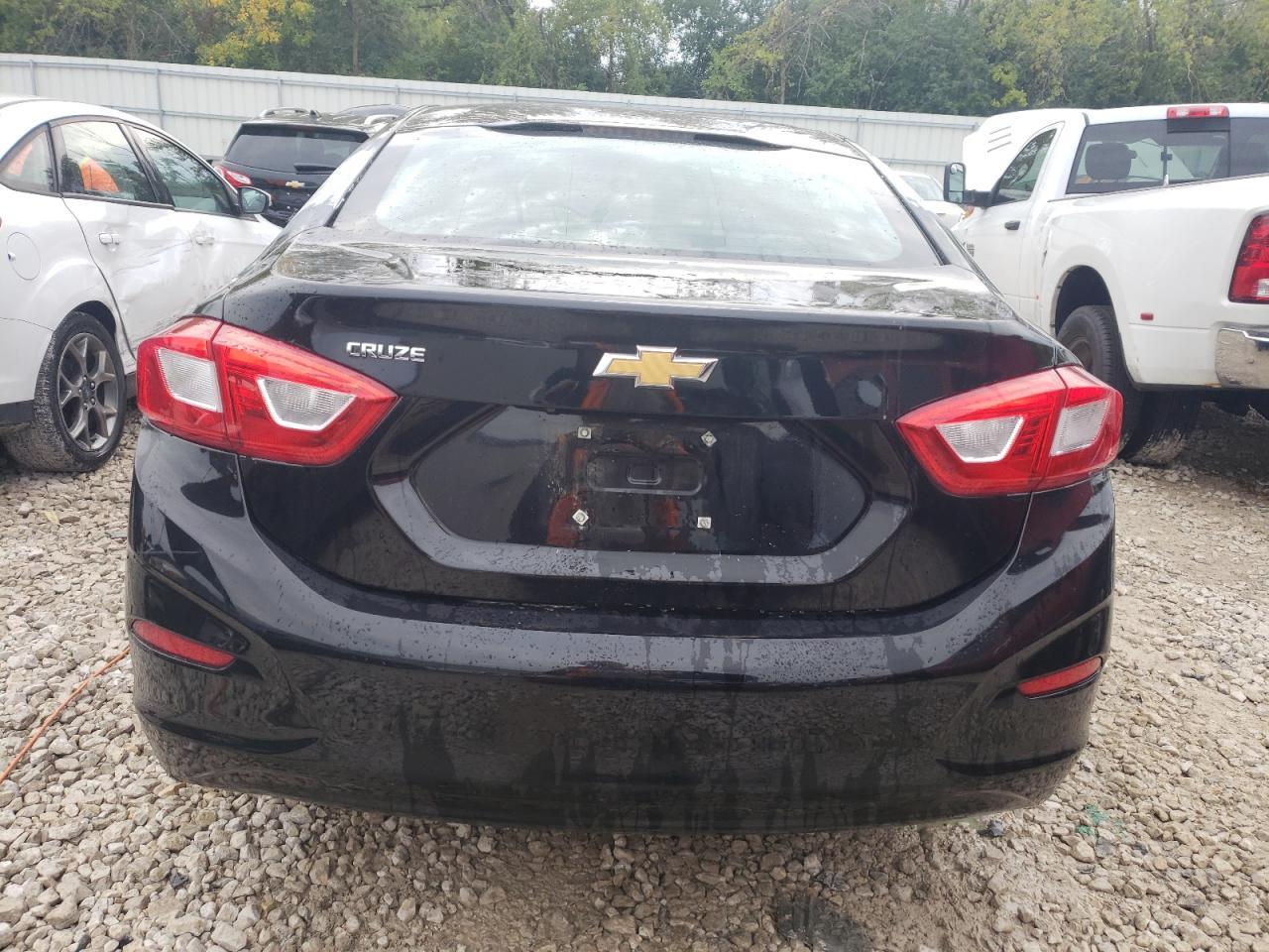 2017 CHEVROLET CRUZE LS - Фото 6