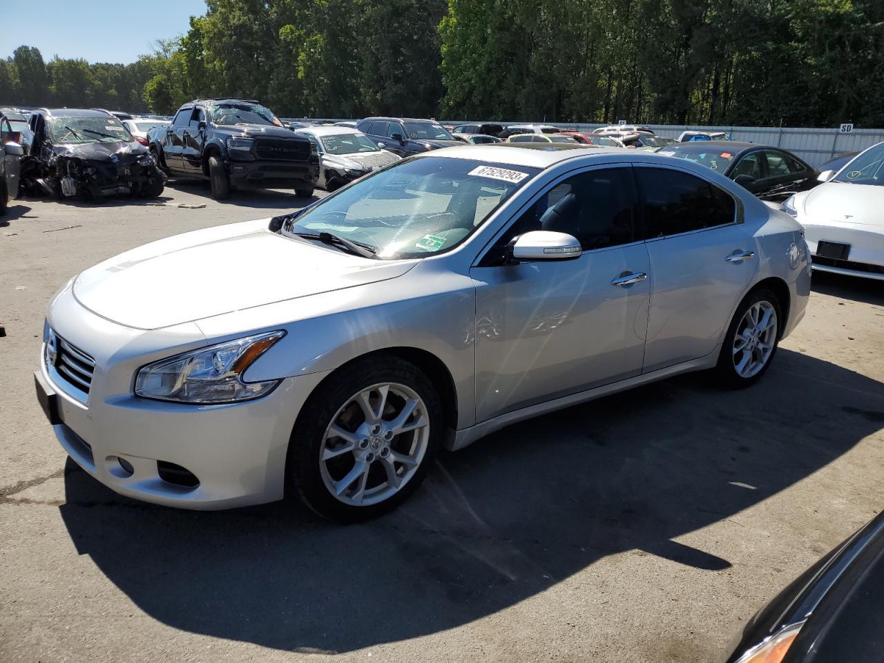 2014 NISSAN MAXIMA S