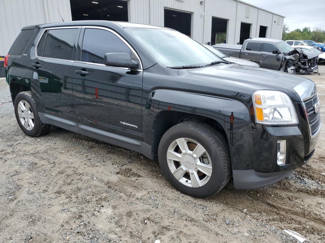 2012 GMC TERRAIN SL - Image 4