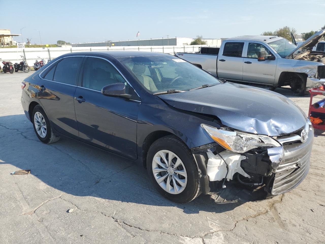 2017 TOYOTA CAMRY LE - Image 4