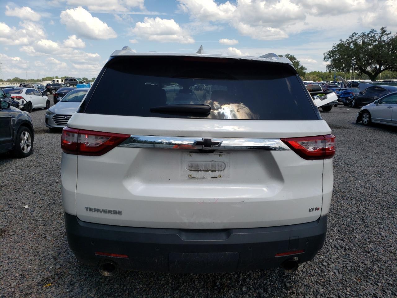 2018 CHEVROLET TRAVERSE L - Фото 6